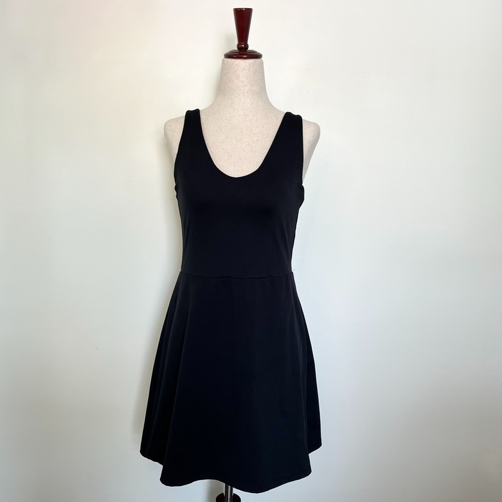 GapFit black athletic tennis dress built in shorts